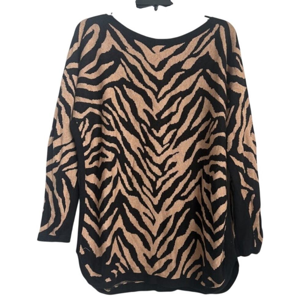NWOT Cabi Dani Pullover in Zebra Dazzle Stripe Size Medium